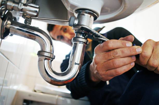 Best Clogged Drain Plumber  in Brewster Hill, NY